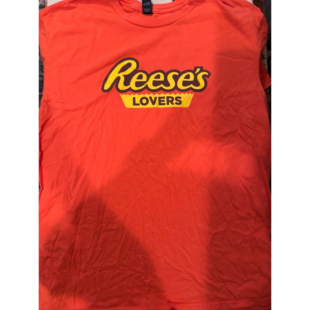 Reeses Lovers Graphic T-Shirt Orange Short Sleeve Crewneck XL Candy Promo Tee